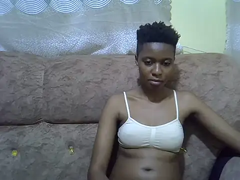 prettyy_joy stripchat live cam model