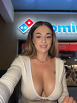 IsabellaEtthan stripchat live cam model