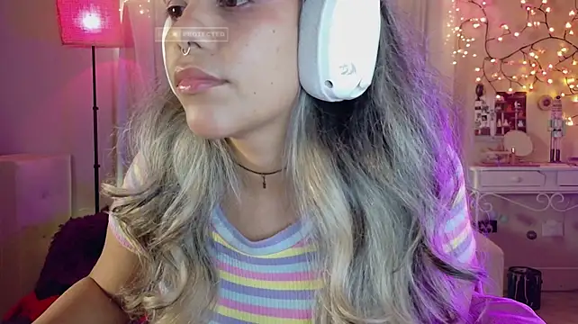 AllisonCatUwU stripchat live cam model