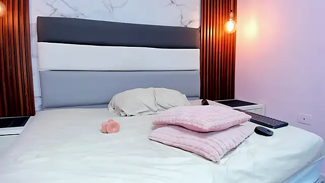 HELEN_DAVIS4 stripchat live cam model