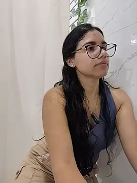 alanahot94 stripchat live cam model