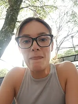 karenarango stripchat live cam model