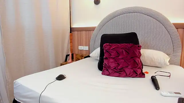 mia_milff stripchat live cam model