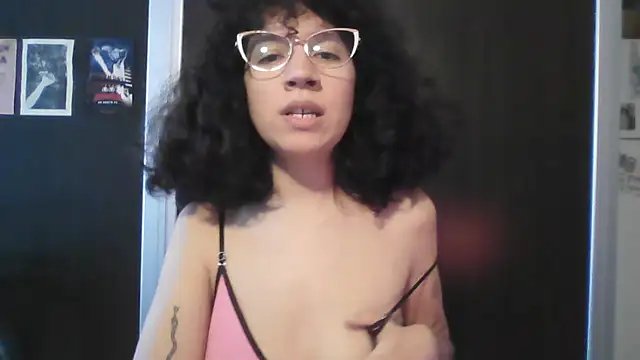 loliporomero stripchat live cam model