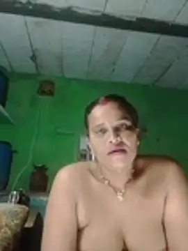 Shivani09900 stripchat live cam model