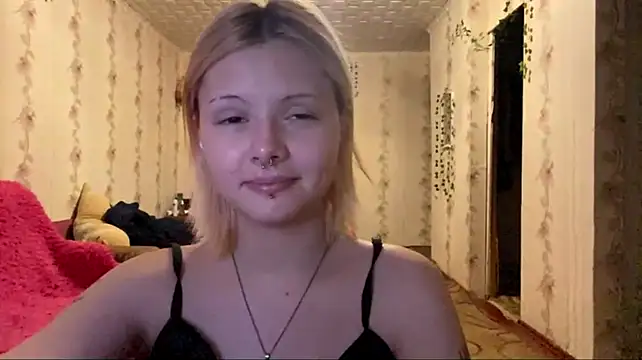 VerdieVillanveva stripchat live cam model