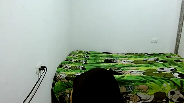 estefania224 stripchat live cam model