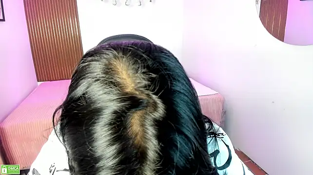 mila_quin stripchat live cam model
