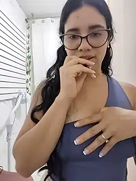 alanahot94 stripchat live cam model