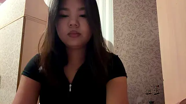 JohannaMickiewicz stripchat live cam model