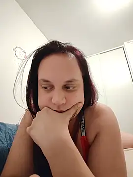 salopette29 stripchat live cam model