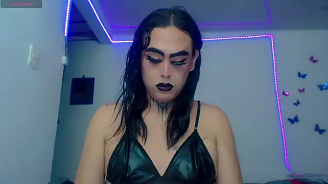 Perla_Hotcortes stripchat live cam model