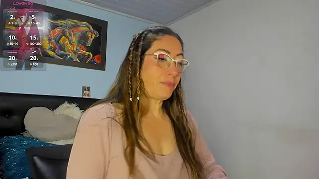 kaylaMinov_ stripchat live cam model