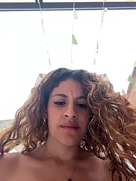 alana15 stripchat live cam model