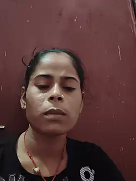 Hott_soniya stripchat live cam model