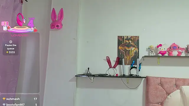 VelinaHoney stripchat live cam model
