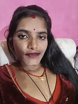 Cute_shivangi825 stripchat live cam model