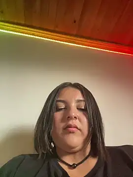 Aly_96 stripchat live cam model