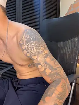Alexander_ferre stripchat live cam model