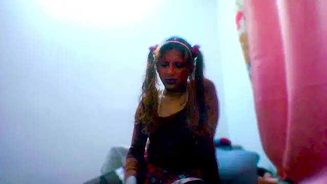 MmmMoniikaBabie stripchat live cam model