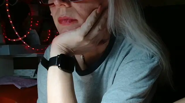 KathleenEdwards stripchat live cam model