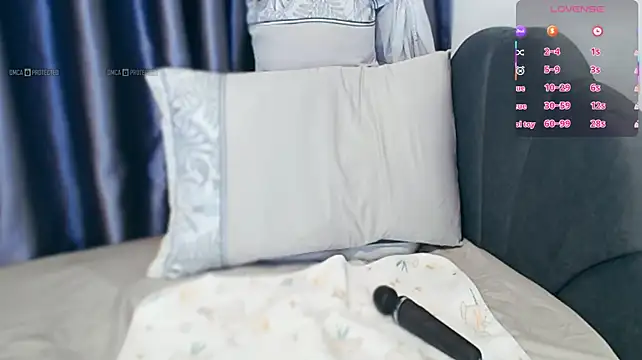 KaylaYu stripchat live cam model
