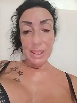MarikaMilff stripchat live cam model