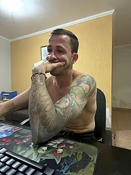 MeladoDiMel stripchat live cam model