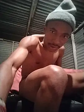 alphamale25 stripchat live cam model
