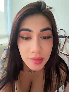 clarachanelricek stripchat live cam model