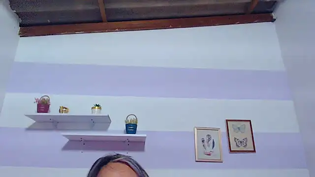 kimberlyvega stripchat live cam model