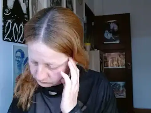 ViioletaMora stripchat live cam model