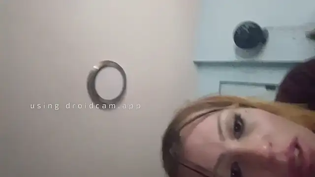 UrBRat stripchat live cam model