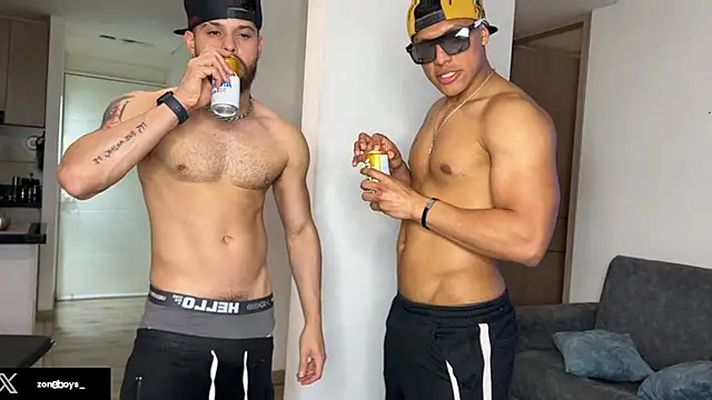 zoneboys stripchat live cam model