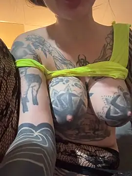 bambival123 stripchat live cam model