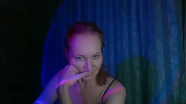 AmellyGrand stripchat live cam model