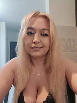 velurelexa stripchat live cam model