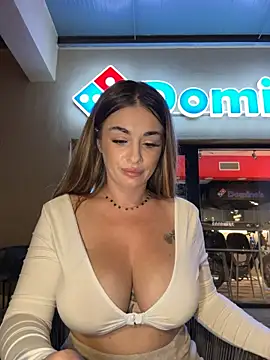 IsabellaEtthan stripchat live cam model