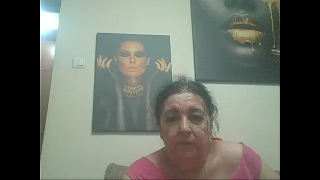 maturekorine stripchat live cam model