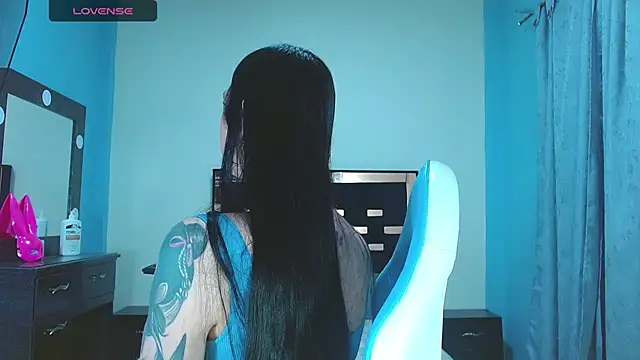 karla_zambrano stripchat live cam model
