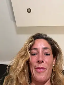 SweetAlegra_ stripchat live cam model