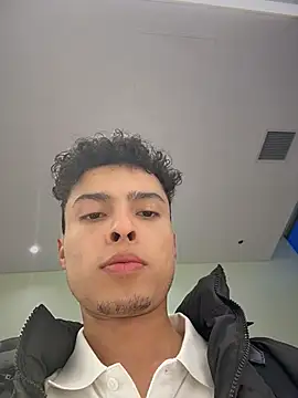 Eros_lee stripchat live cam model