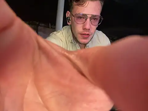 Neil_and_isaac stripchat live cam model