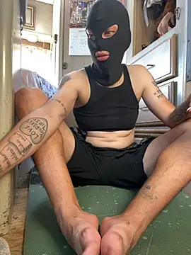3HoleWonderland stripchat live cam model