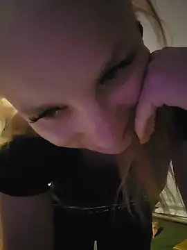 LiyaKasper stripchat live cam model