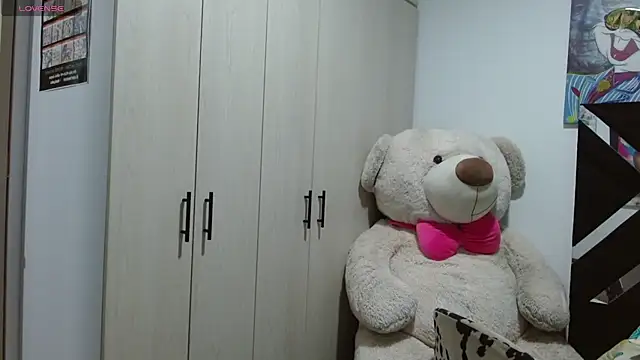 SarithaBunny stripchat live cam model