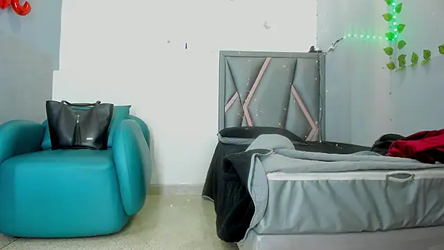 Esterlindez stripchat live cam model