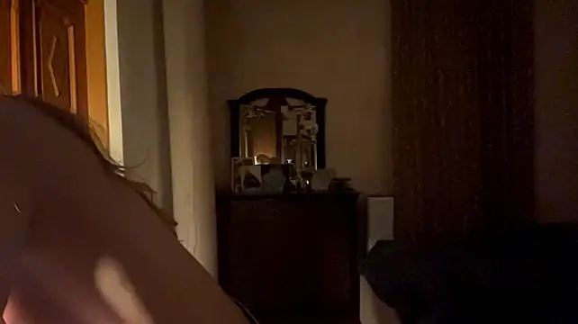 TarenOgilvie stripchat live cam model