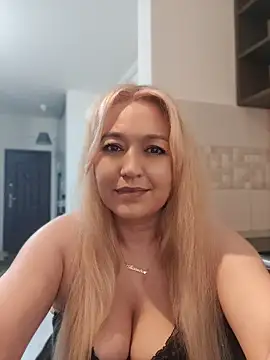 velurelexa stripchat live cam model