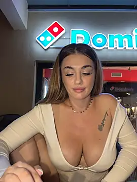 IsabellaEtthan stripchat live cam model